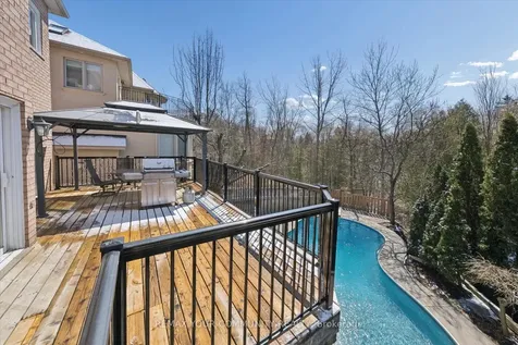 4 Marinucci Court Richmond Hill ON L4C 0M3