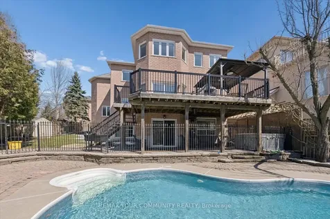 4 Marinucci Court Richmond Hill ON L4C 0M3