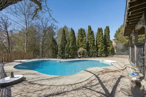 4 Marinucci Court Richmond Hill ON L4C 0M3