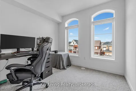 334 John Davis Gate Whitchurch-stouffville ON L4A 1X1
