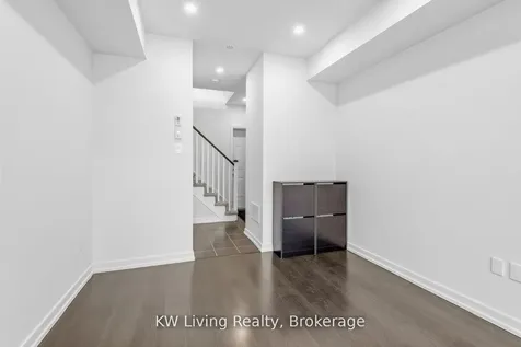334 John Davis Gate Whitchurch-stouffville ON L4A 1X1