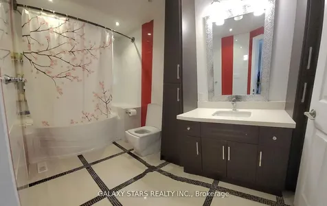 24 Pettigrew Court Markham ON L3S 1L7