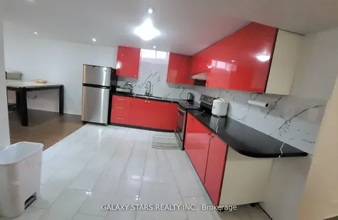 24 Pettigrew Court Markham ON L3S 1L7