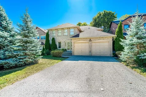 267 Aurora Heights Drive Aurora ON L4G 5C3