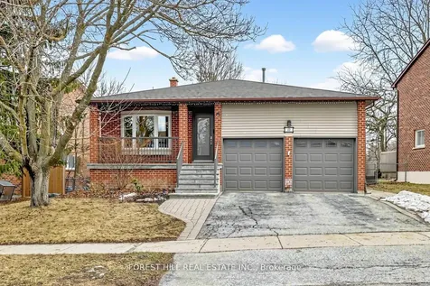 49 Seaton Drive Aurora ON L4G 3W9