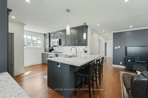 236 Ashlar Road Richmond Hill ON L4C 2W6