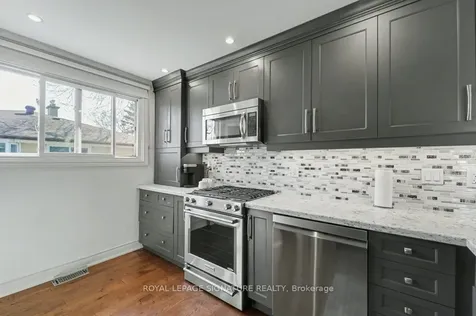 236 Ashlar Road Richmond Hill ON L4C 2W6