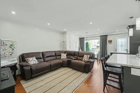 236 Ashlar Road Richmond Hill ON L4C 2W6