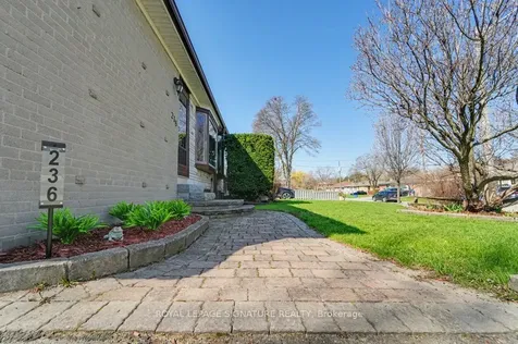 236 Ashlar Road Richmond Hill ON L4C 2W6