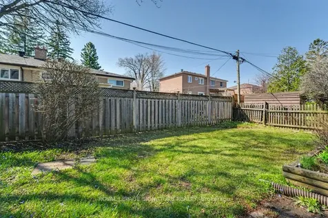 236 Ashlar Road Richmond Hill ON L4C 2W6