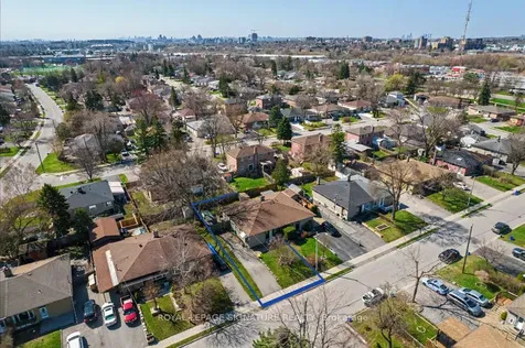 236 Ashlar Road Richmond Hill ON L4C 2W6
