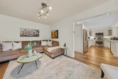 9 Whittington Court Markham ON L3T 7C5