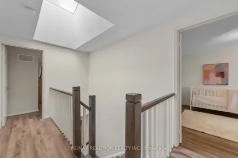 9 Whittington Court Markham ON L3T 7C5