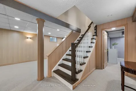 9 Whittington Court Markham ON L3T 7C5