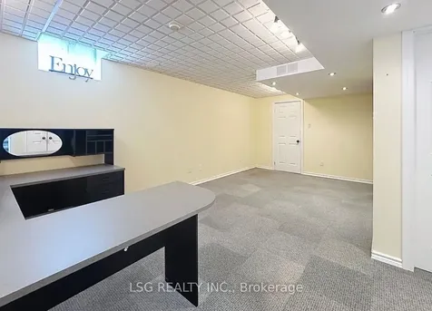 34 South Balsam Street Uxbridge ON L9P 1V2