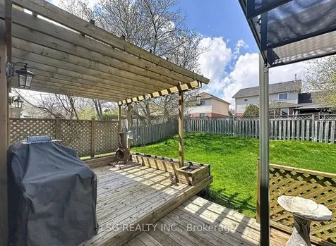 34 South Balsam Street Uxbridge ON L9P 1V2