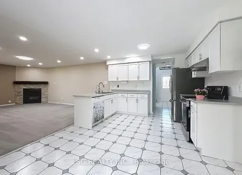 34 South Balsam Street Uxbridge ON L9P 1V2