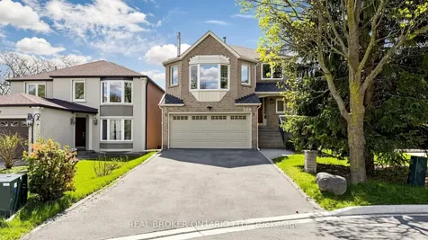 150 Bradbeer Crescent Vaughan ON L4J 5M7
