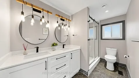 150 Bradbeer Crescent Vaughan ON L4J 5M7