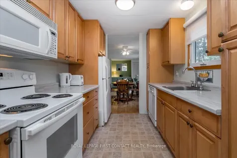 1 Juniper Court Innisfil ON L9S 1N2