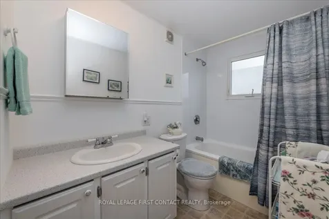 1 Juniper Court Innisfil ON L9S 1N2