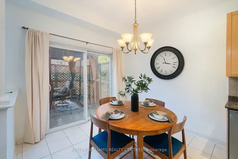 97 Woodbury Crescent Newmarket ON L3X 2T2