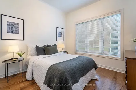 97 Woodbury Crescent Newmarket ON L3X 2T2