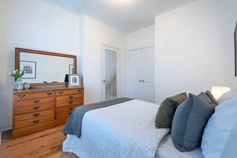 97 Woodbury Crescent Newmarket ON L3X 2T2