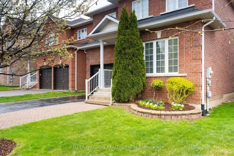 97 Woodbury Crescent Newmarket ON L3X 2T2