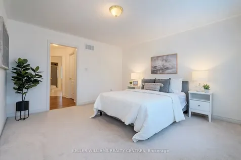 97 Woodbury Crescent Newmarket ON L3X 2T2