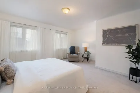 97 Woodbury Crescent Newmarket ON L3X 2T2