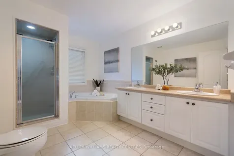 97 Woodbury Crescent Newmarket ON L3X 2T2