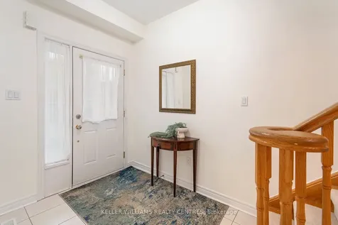 97 Woodbury Crescent Newmarket ON L3X 2T2