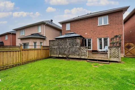 97 Woodbury Crescent Newmarket ON L3X 2T2