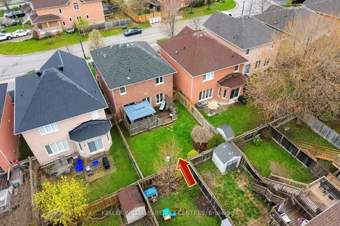 97 Woodbury Crescent Newmarket ON L3X 2T2