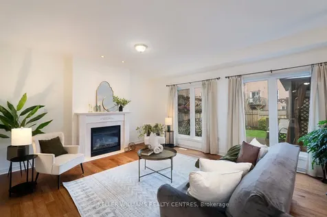 97 Woodbury Crescent Newmarket ON L3X 2T2