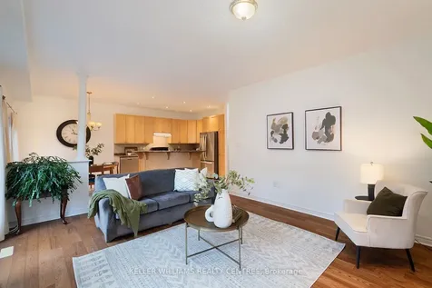 97 Woodbury Crescent Newmarket ON L3X 2T2