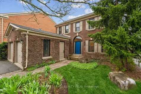 34 Theobalds Circle Richmond Hill ON L4C 9C6