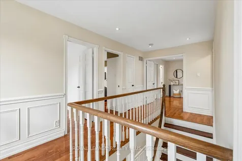 34 Theobalds Circle Richmond Hill ON L4C 9C6