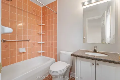 25 Maple Ridge Crescent Markham ON L6E 1V3