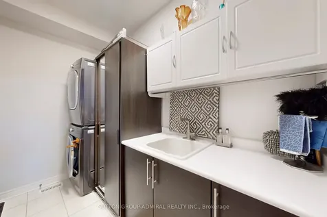 62 Waterton Way Bradford West Gwillimbury ON L3Z 0R3