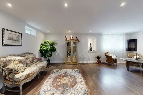 62 Waterton Way Bradford West Gwillimbury ON L3Z 0R3