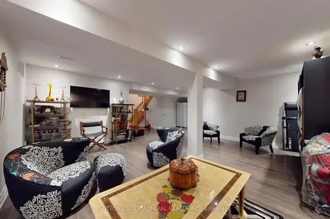 62 Waterton Way Bradford West Gwillimbury ON L3Z 0R3