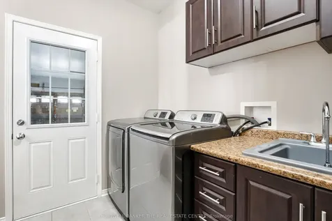 124 Armstrong Crescent Bradford West Gwillimbury ON L3Z 0L3