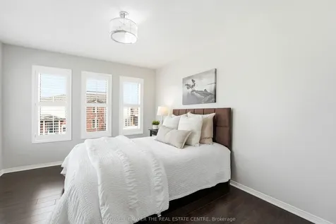 124 Armstrong Crescent Bradford West Gwillimbury ON L3Z 0L3
