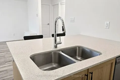 370 Red Maple Road Richmond Hill ON L4C 6P5