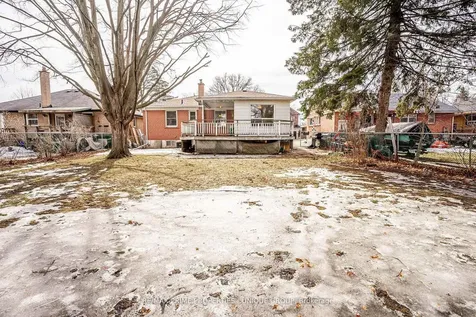 425 Centre Street E Richmond Hill ON L4C 1B8
