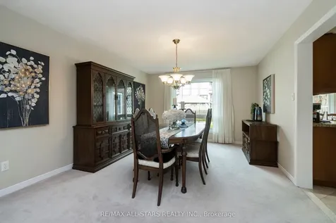33 Carpenter Court Markham ON L3P 6W3