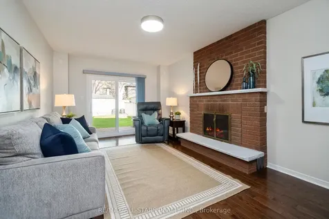 33 Carpenter Court Markham ON L3P 6W3
