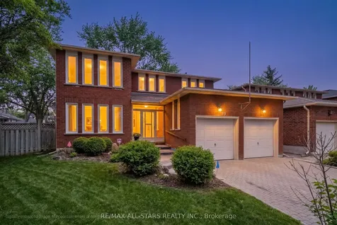 33 Carpenter Court Markham ON L3P 6W3